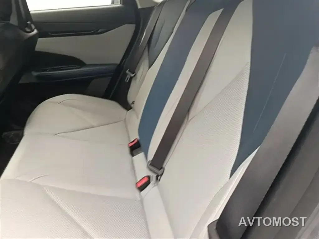 Changan UNI-V iDD 2023 ZhiDian iDD 1.5T 113km Smart Fun Edition — фото 13
