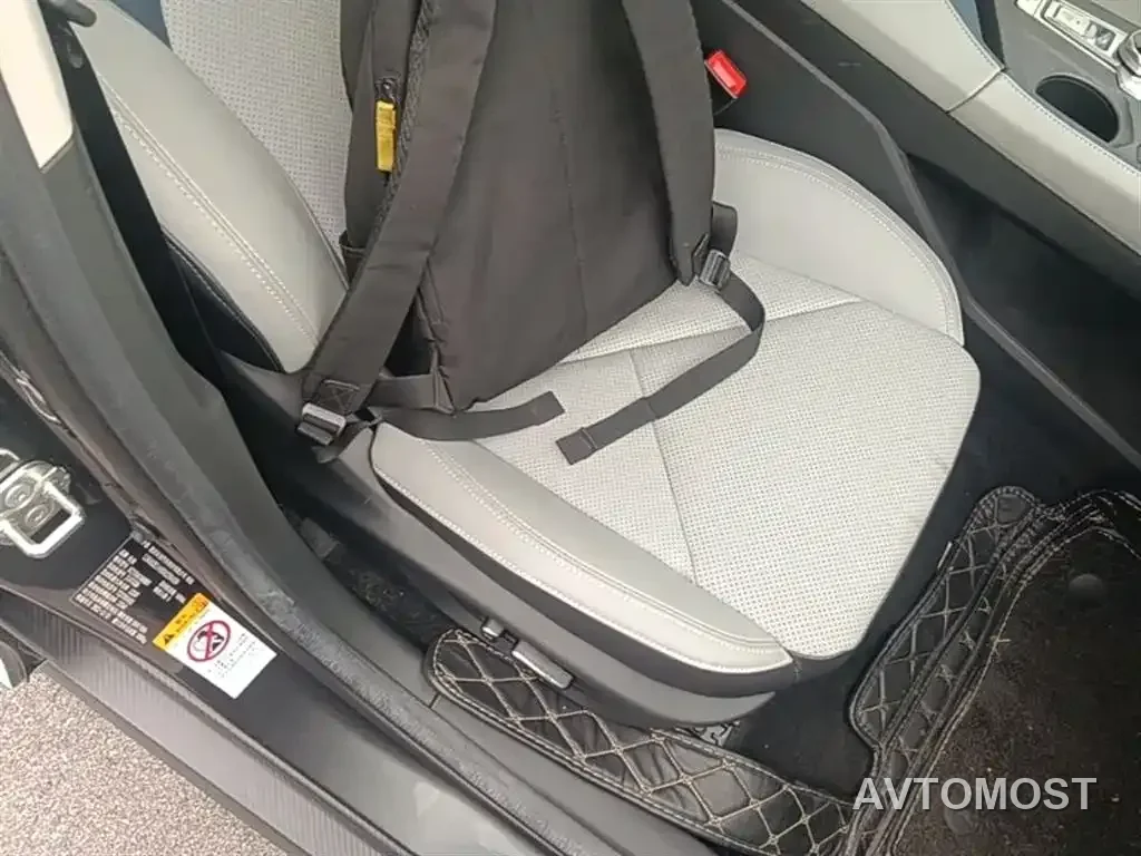Changan UNI-V iDD 2023 ZhiDian iDD 1.5T 113km Smart Fun Edition — фото 18