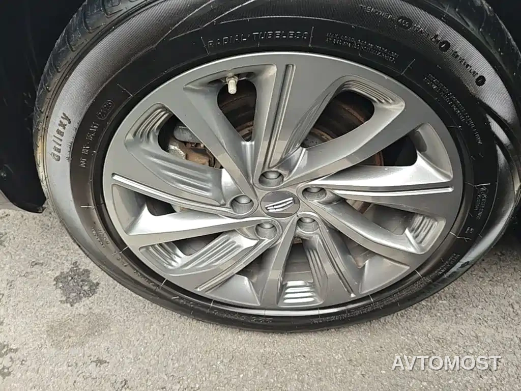 Geely Jiaji New Energy 2021 ePro 1.5TD PHEV Leisure Edition — фото 18