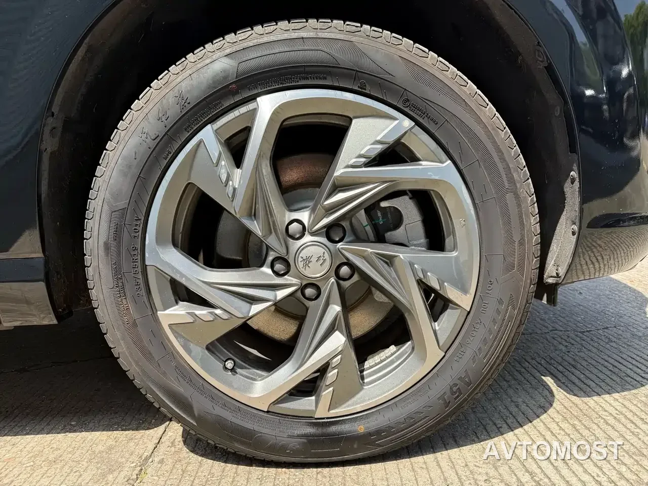 Hongqi HS3 PHEV 2024 PHEV 115km Power Edition — фото 15