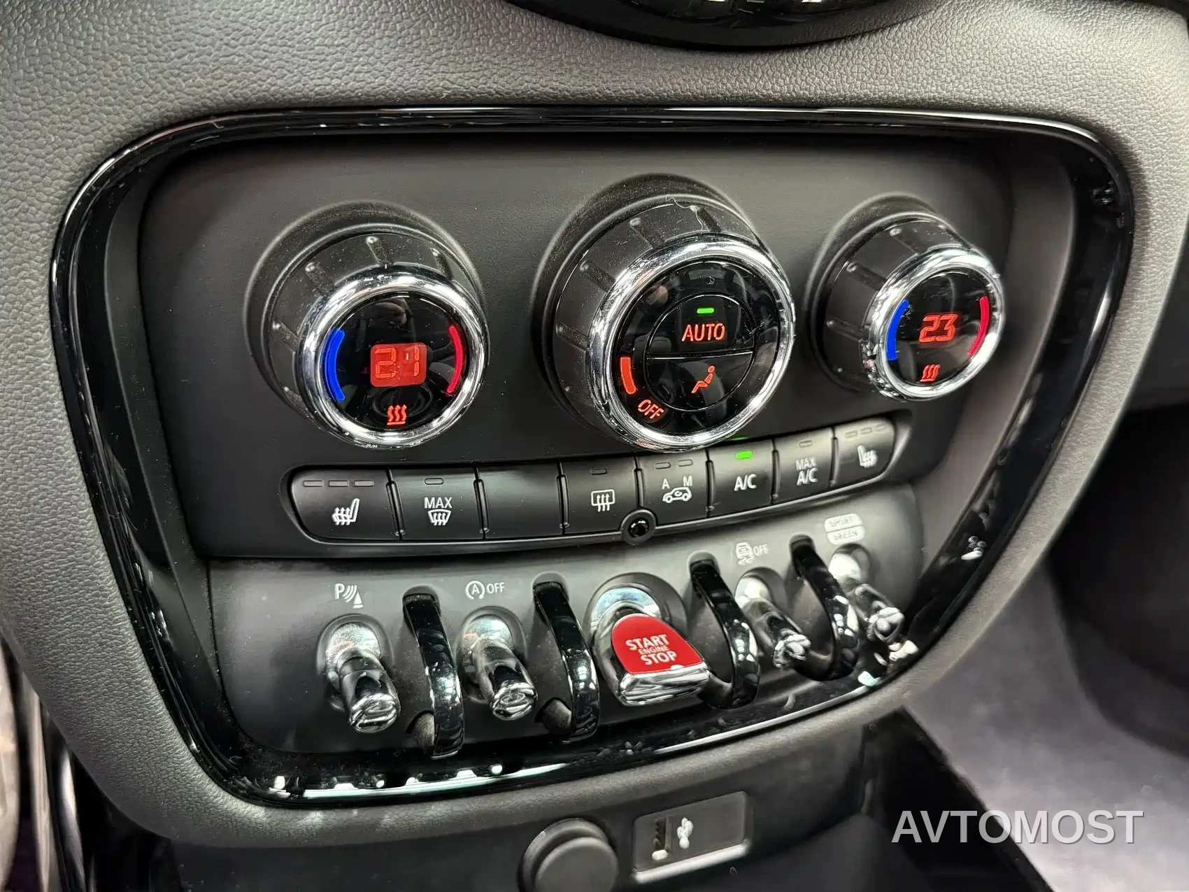 MINI JCW CLUBMAN 2022 2.0T JOHN COOPER WORKS ALL-IN — фото 9
