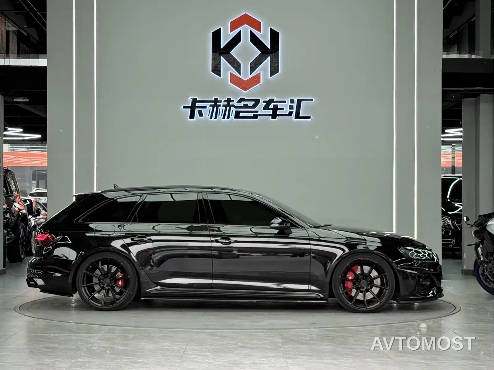 Audi RS 4 2024 RS4 Avant Ignition Edition — фото 4