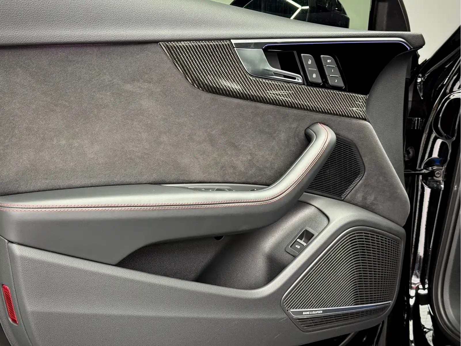 Audi RS 4 2024 RS4 Avant Ignition Edition — фото 17