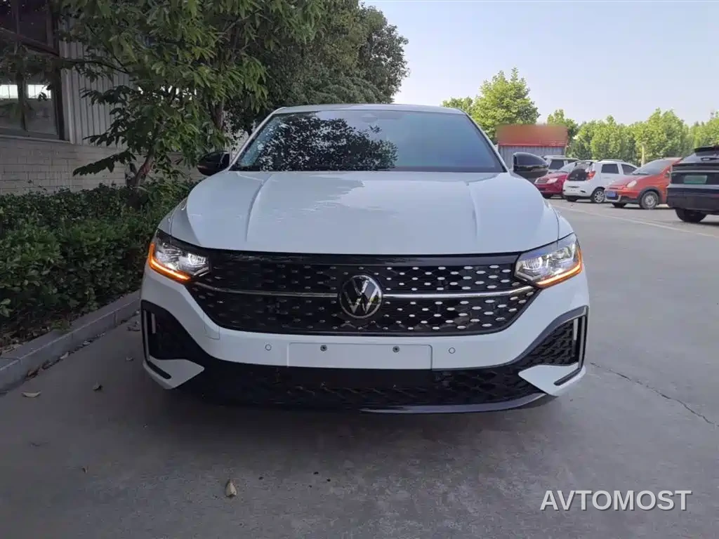 Volkswagen Lavida 2024 Model 300TSI DSG Starlight Leading Edition — фото 3