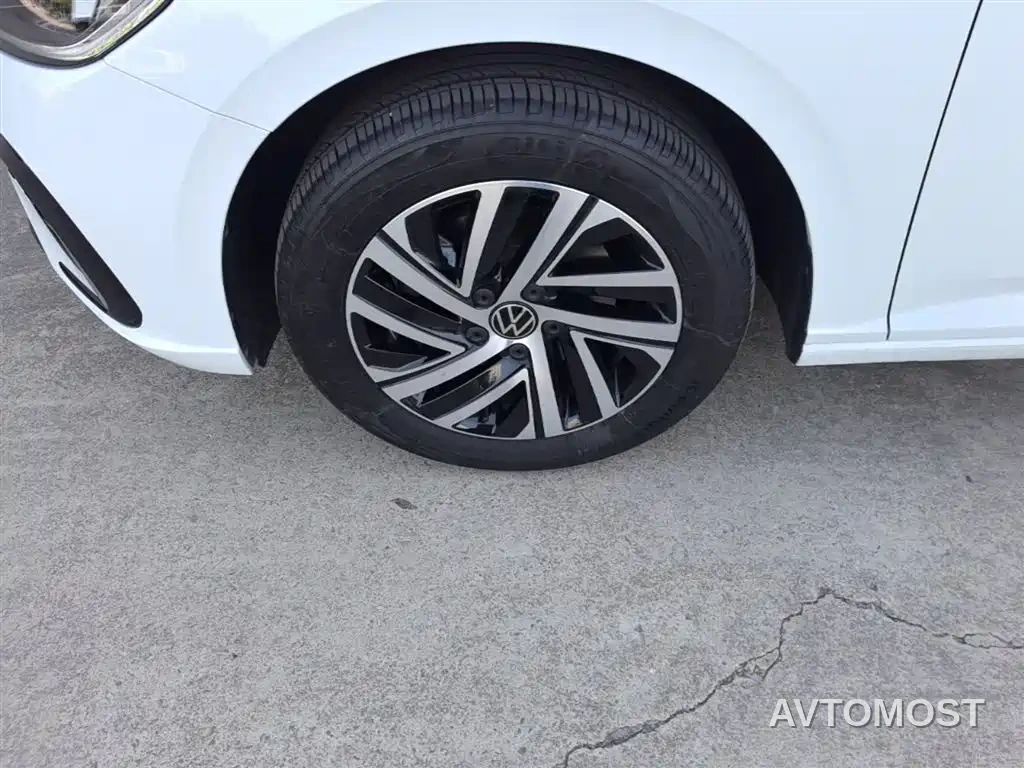 Volkswagen Lavida 2024 Model 300TSI DSG Starlight Leading Edition — фото 23