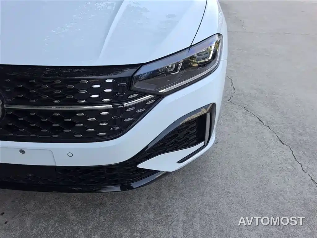 Volkswagen Lavida 2024 Model 300TSI DSG Starlight Leading Edition — фото 24