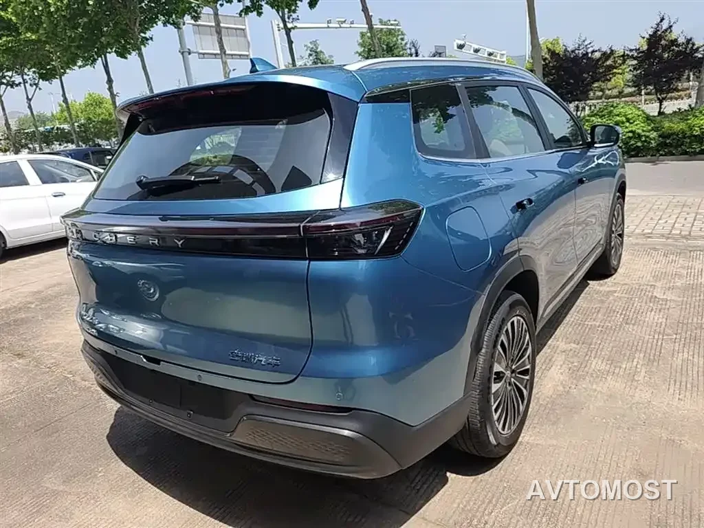 Chery Tiggo 8 PLUS C-DM 2025 1.5T 116km Premium 5-Seater — фото 7