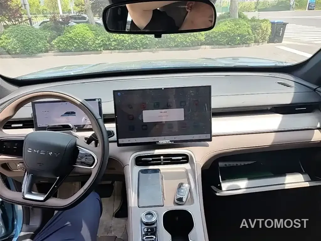 Chery Tiggo 8 PLUS C-DM 2025 1.5T 116km Premium 5-Seater — фото 10