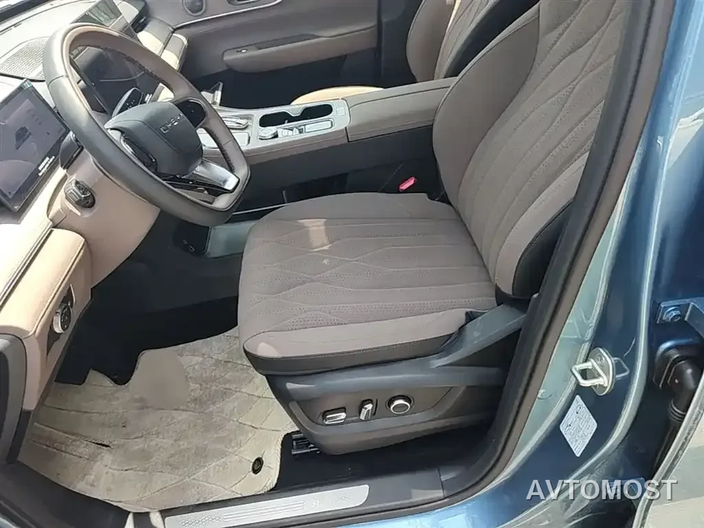 Chery Tiggo 8 PLUS C-DM 2025 1.5T 116km Premium 5-Seater — фото 14