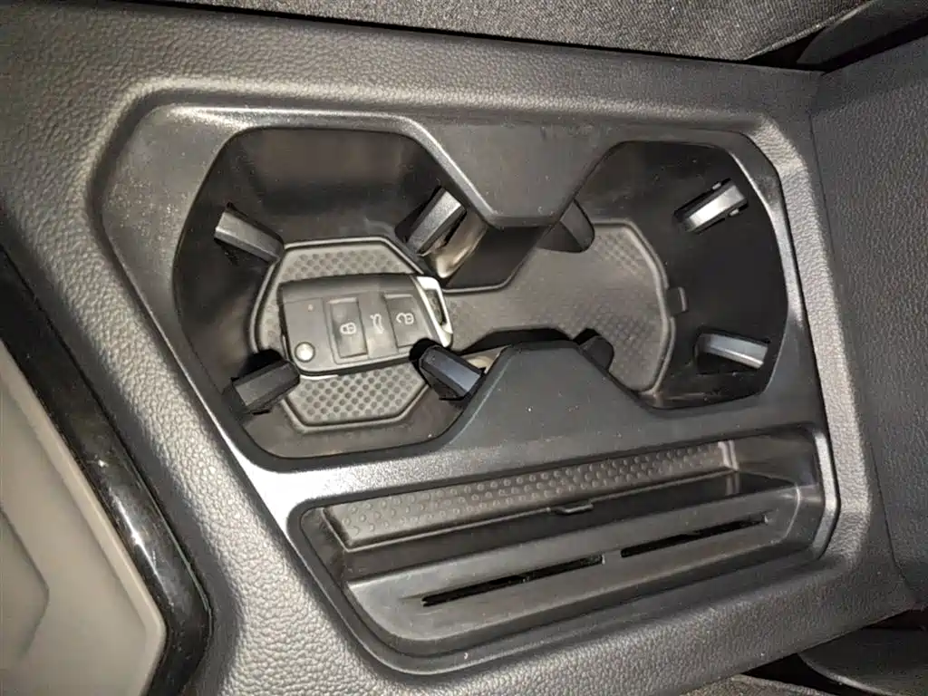 Volkswagen Tiguan L 2023 330TSI Auto 2WD R-Line Premium Edition — фото 9