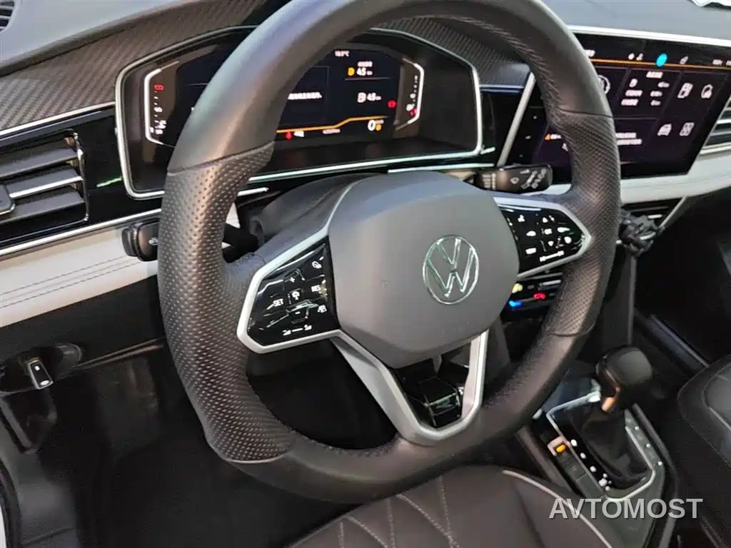 Volkswagen Tiguan L 2023 330TSI Auto 2WD R-Line Premium Edition — фото 11