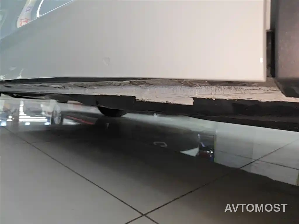 Volkswagen Tiguan L 2023 330TSI Auto 2WD R-Line Premium Edition — фото 22