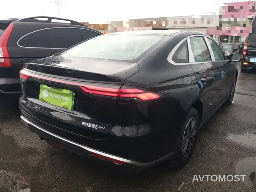 Geely Galaxy Stellar 6 2025 60km Voyager Edition — фото 6