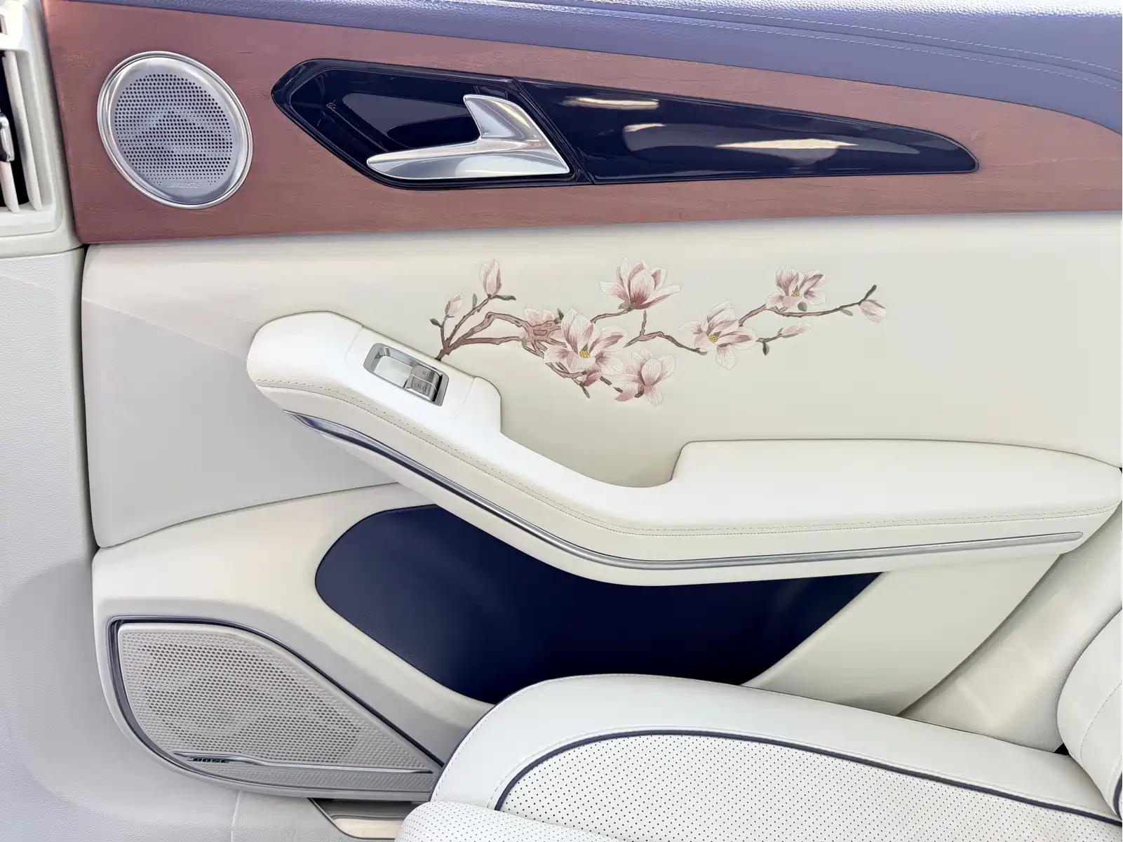 Hongqi H9 2022 3.0T H9+ Excellence Custom Edition — фото 21