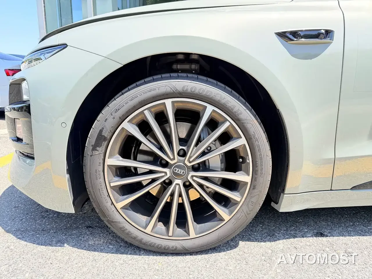 Audi A6L e-tron 2026 Model Pioneer Edition — фото 4