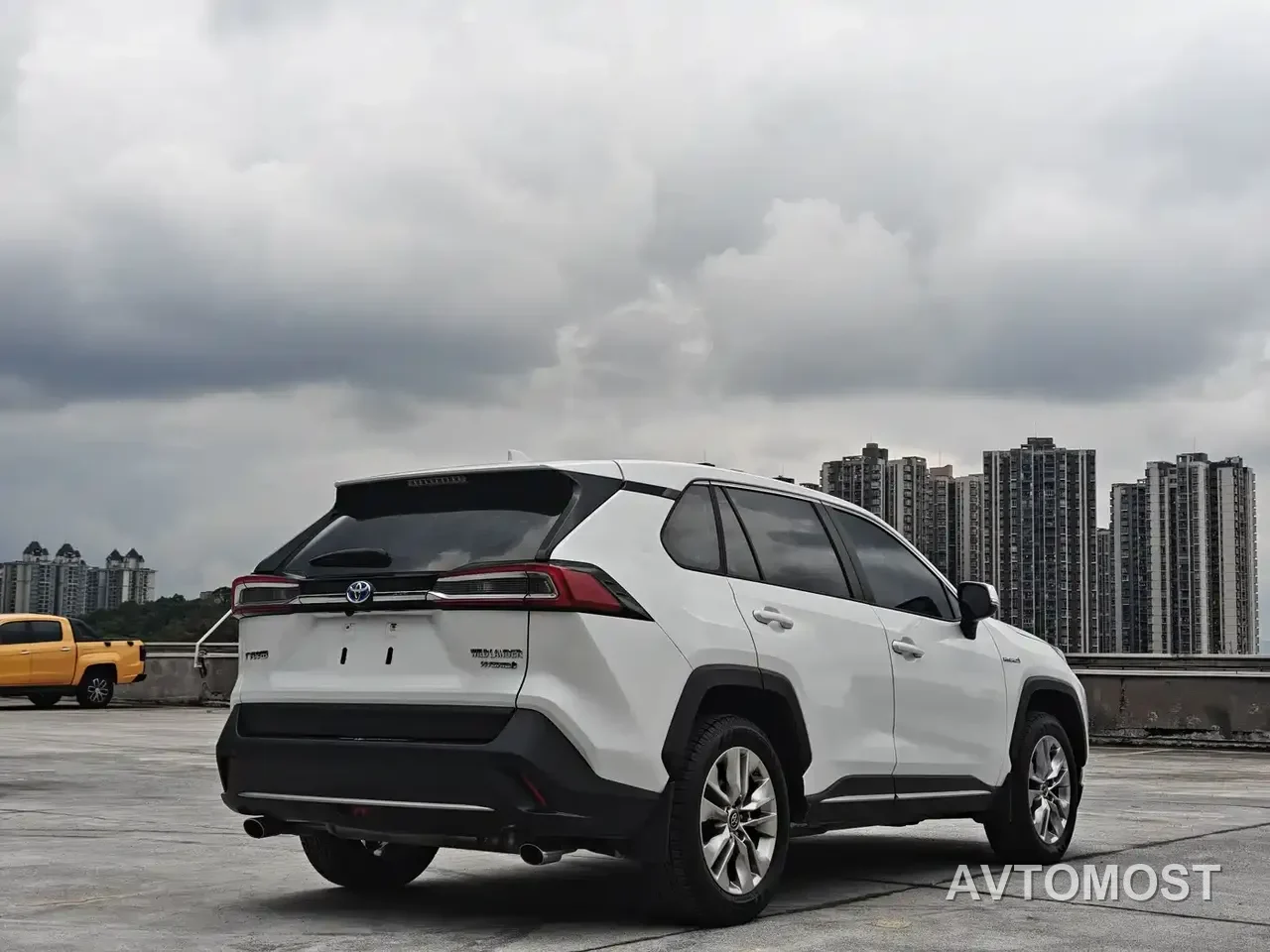 Toyota Wildlander 2020 Dual Engine 2.5L E-CVT FWD Luxury — фото 5