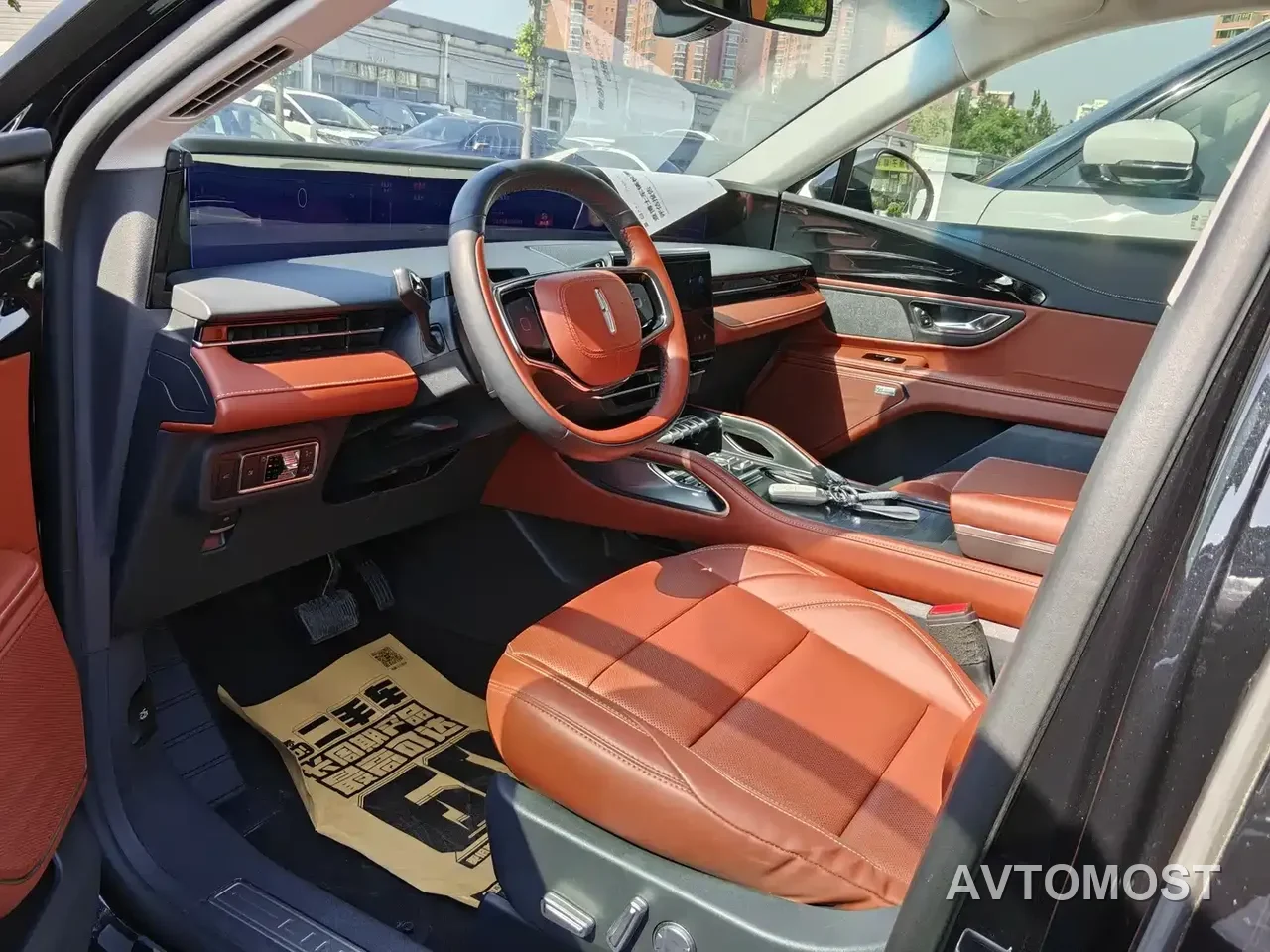 Lincoln Nautilus 2025 2.0T AWD Premium Hybrid — фото 5