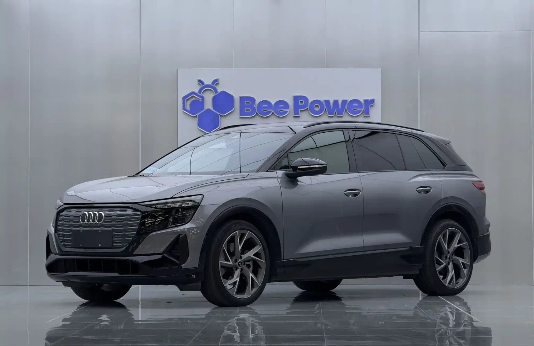 Audi Q5 e-tron 2022 40 e-tron Starlight Edition Mecha Suit Sun Chaser Version