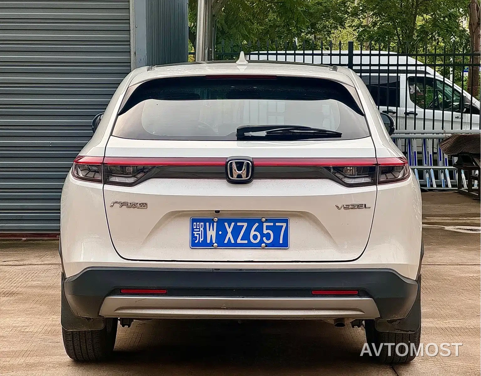 Honda Vezel 2023 1.5L CVT Pioneer Edition — фото 8