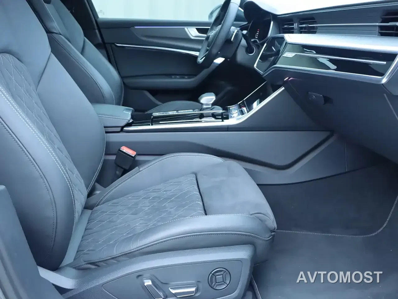 Audi S6 2023 S6 2.9T — фото 8