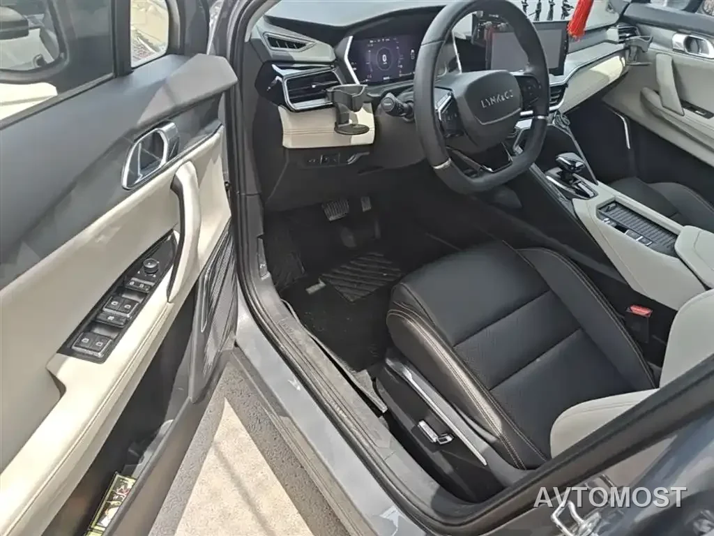 Lynk & Co 06 EM-P 2020 PHEV Plus — фото 12