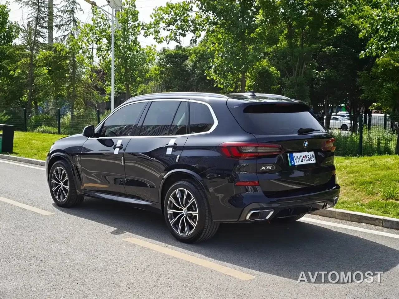 BMW X5 New Energy(Imported) 2021 xDrive45e M Sport Package — фото 4
