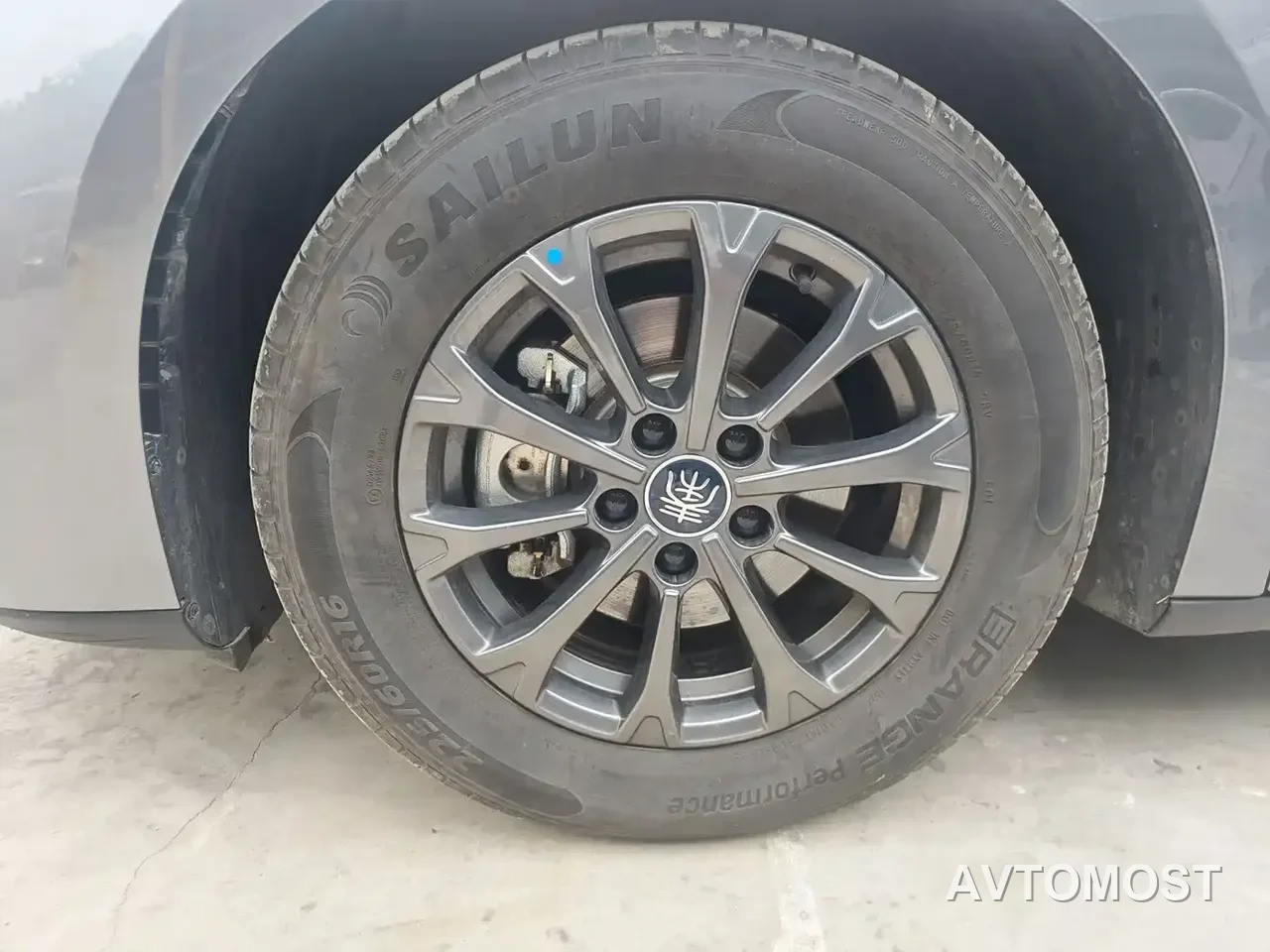 BYD Qin L 2024 DM-i 80KM Leading Edition — фото 6