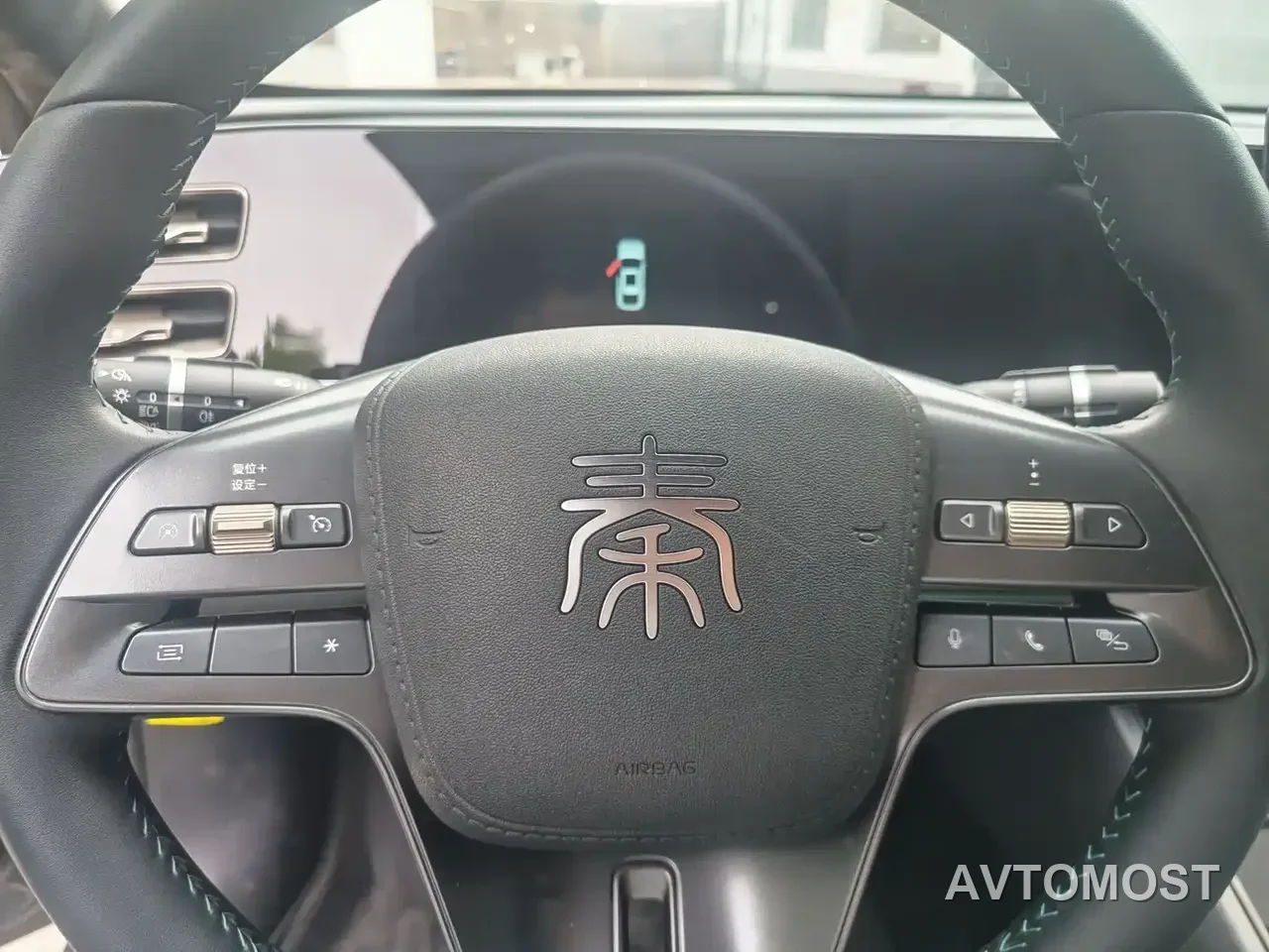 BYD Qin L 2024 DM-i 80KM Leading Edition — фото 12