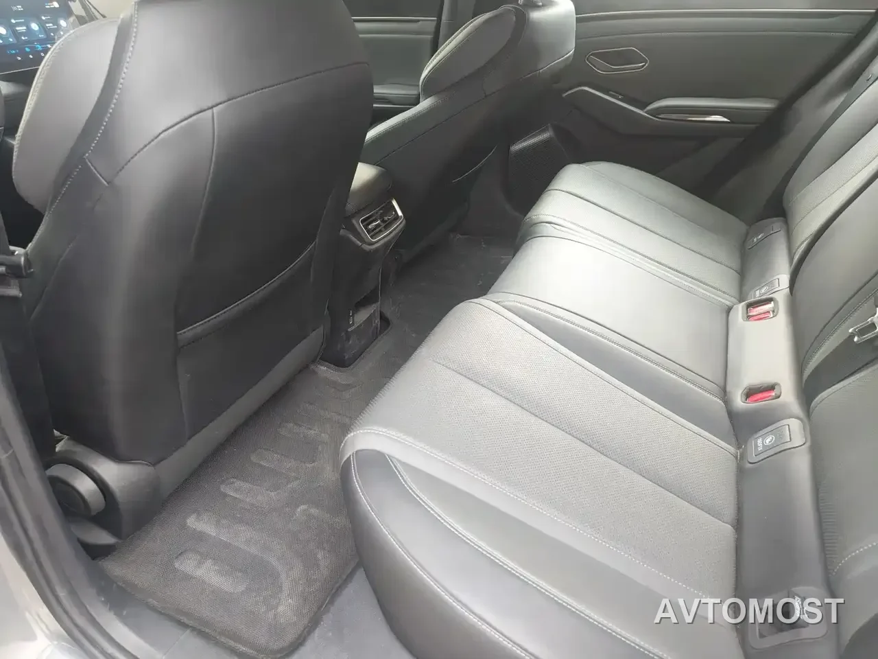 BYD Qin L 2024 DM-i 80KM Leading Edition — фото 16