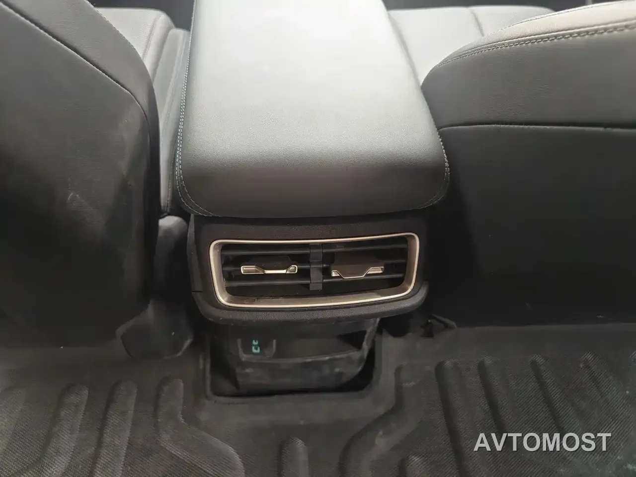 BYD Qin L 2024 DM-i 80KM Leading Edition — фото 18
