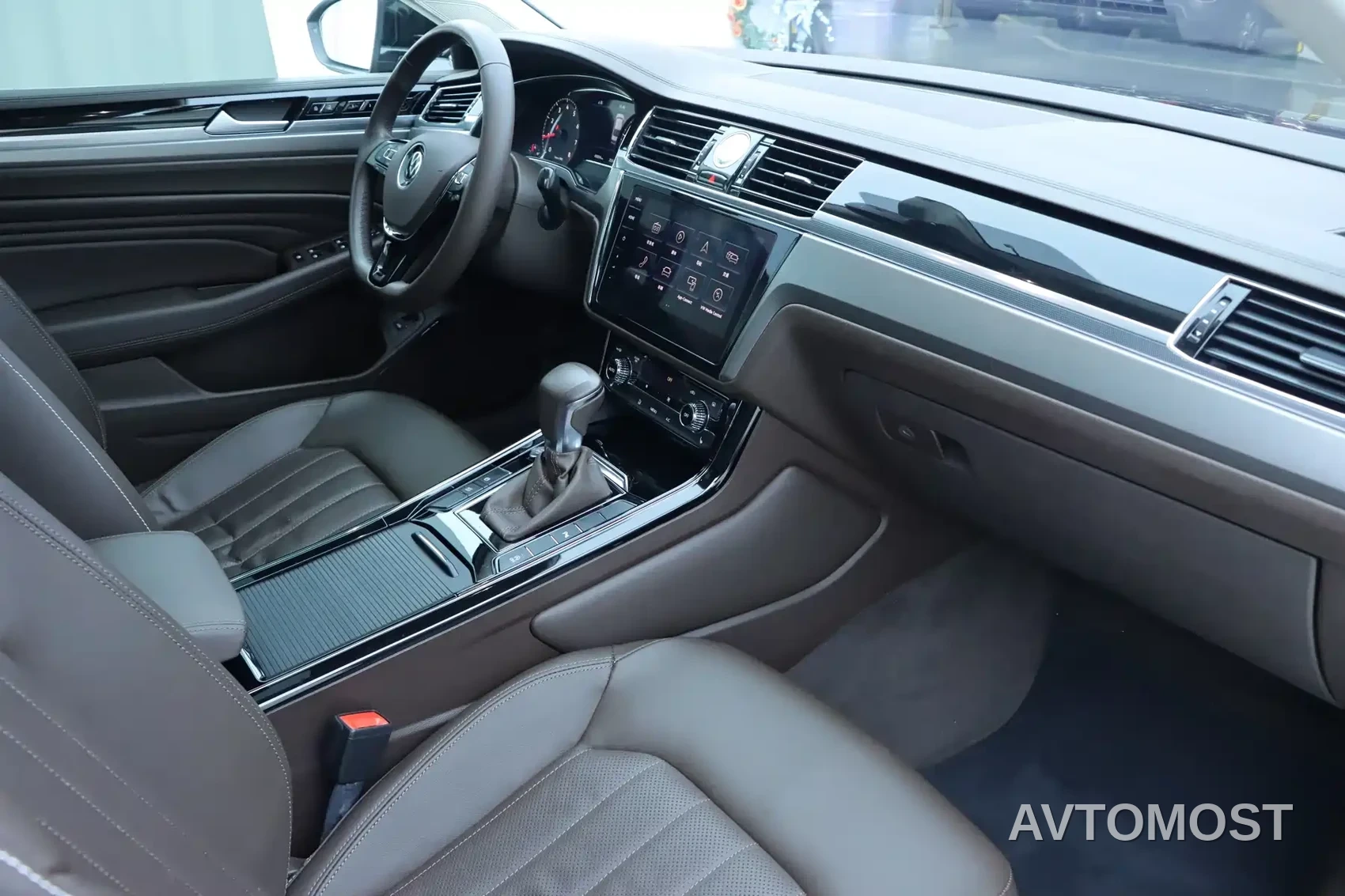 Volkswagen Phideon 2021 380TSI Luxury Edition — фото 9