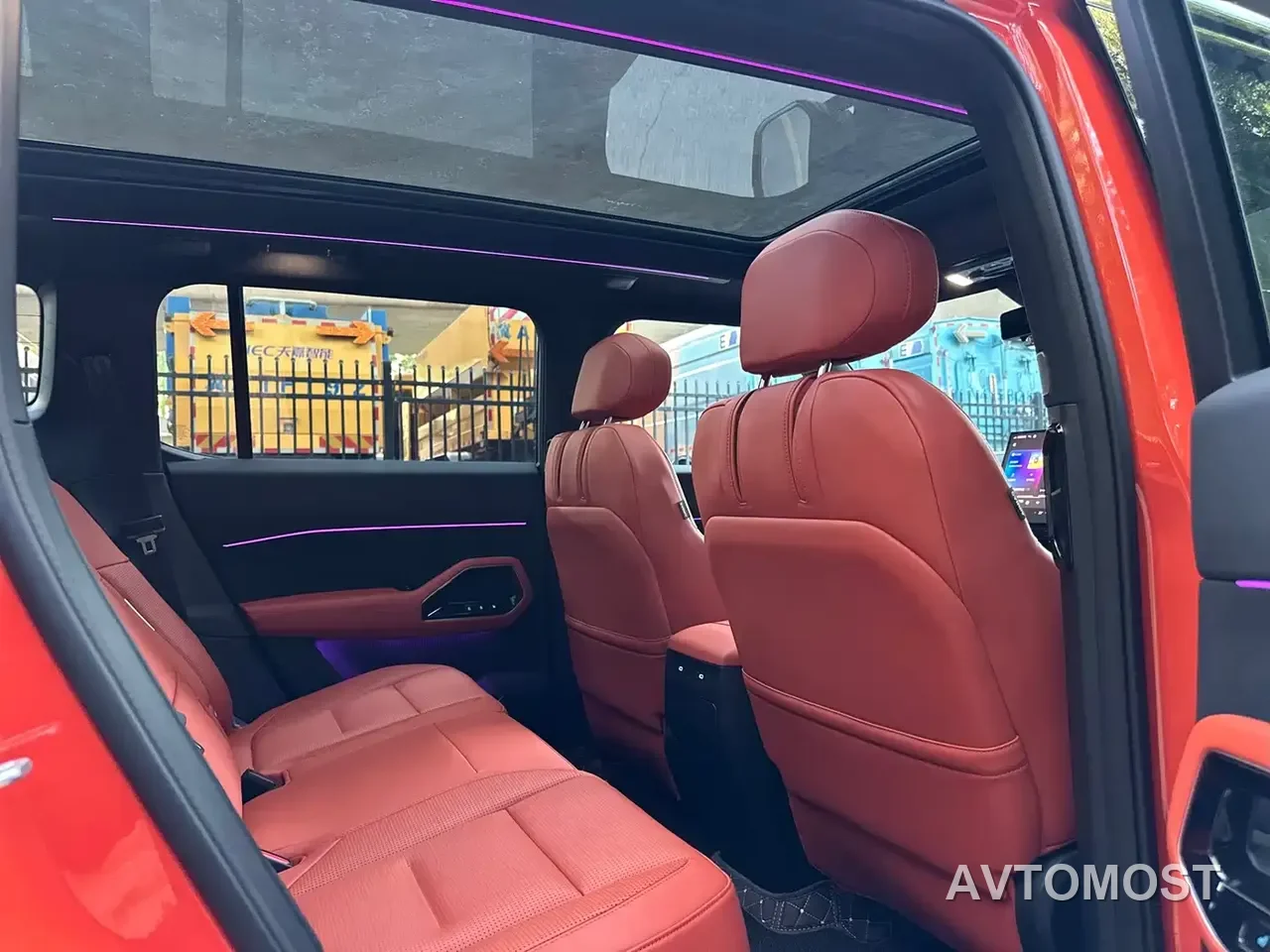 Ford Mustang NEV 2025 Plug-in Range Extender Hybrid — фото 15