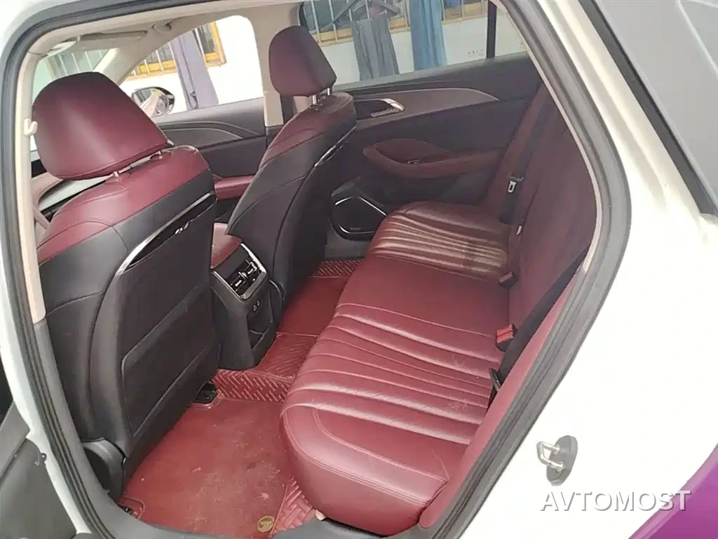 Hongqi H5 2023 2.0T Auto Smart Connect Flag Comfort — фото 16