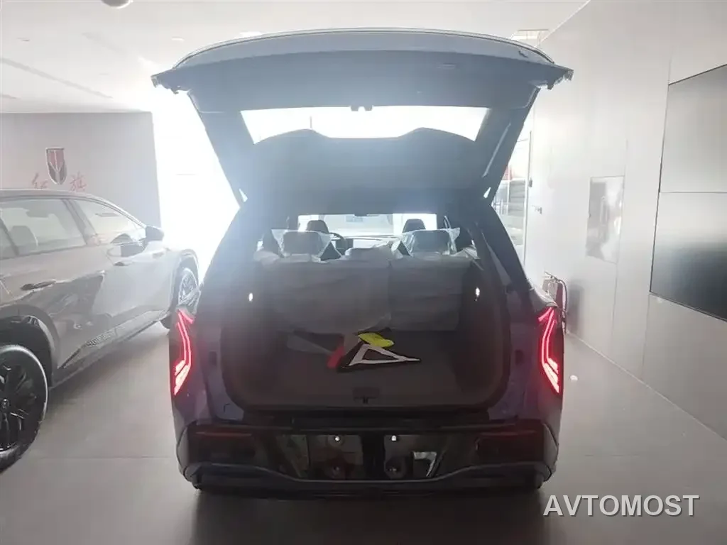 Hongqi Tian Gong 08 2025 605 Pioneer Edition — фото 9