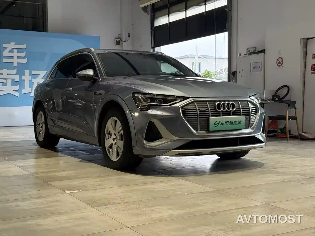 Audi e-tron 2021 50 quattro Luxury — фото 3