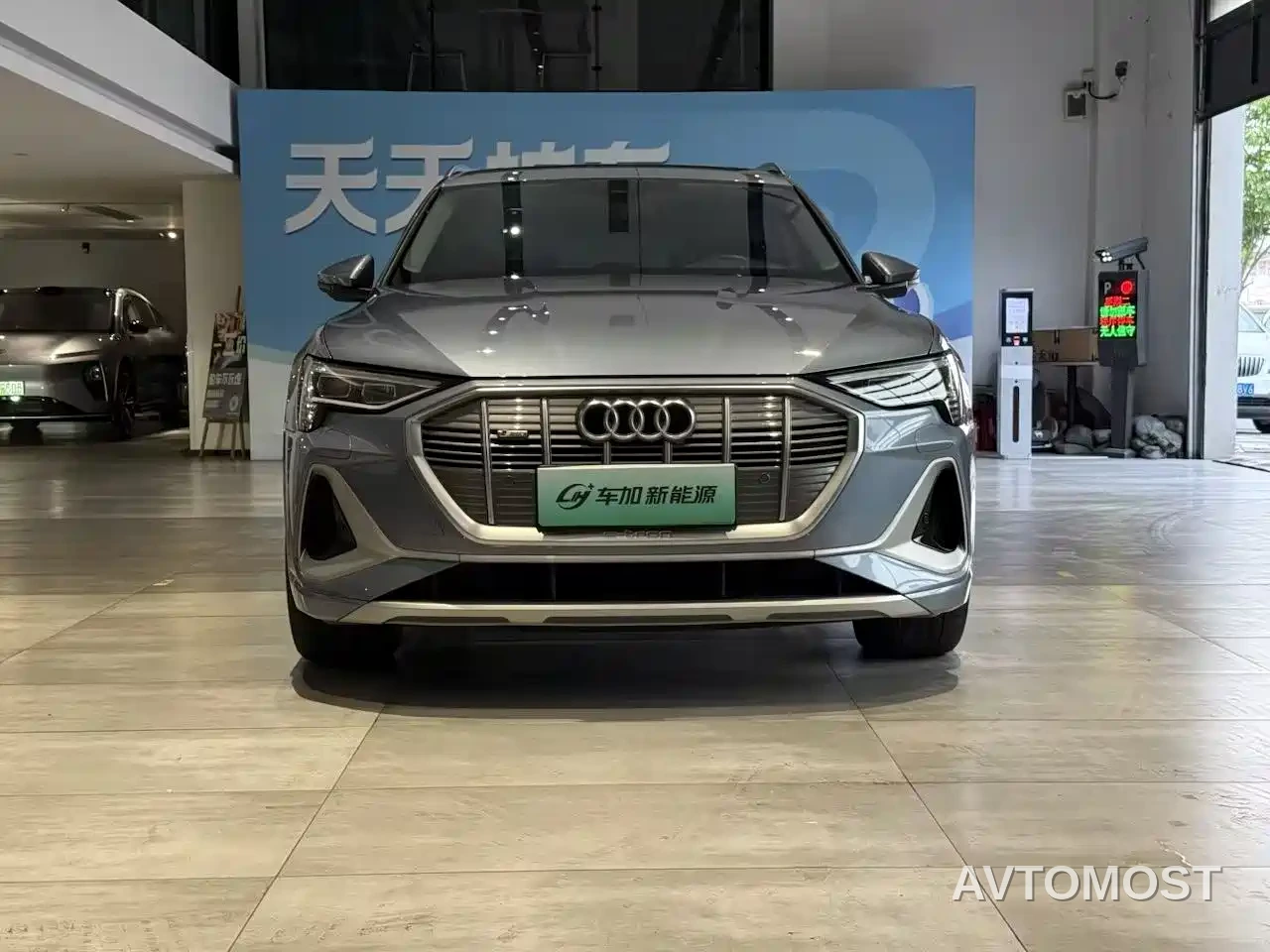 Audi e-tron 2021 50 quattro Luxury — фото 4