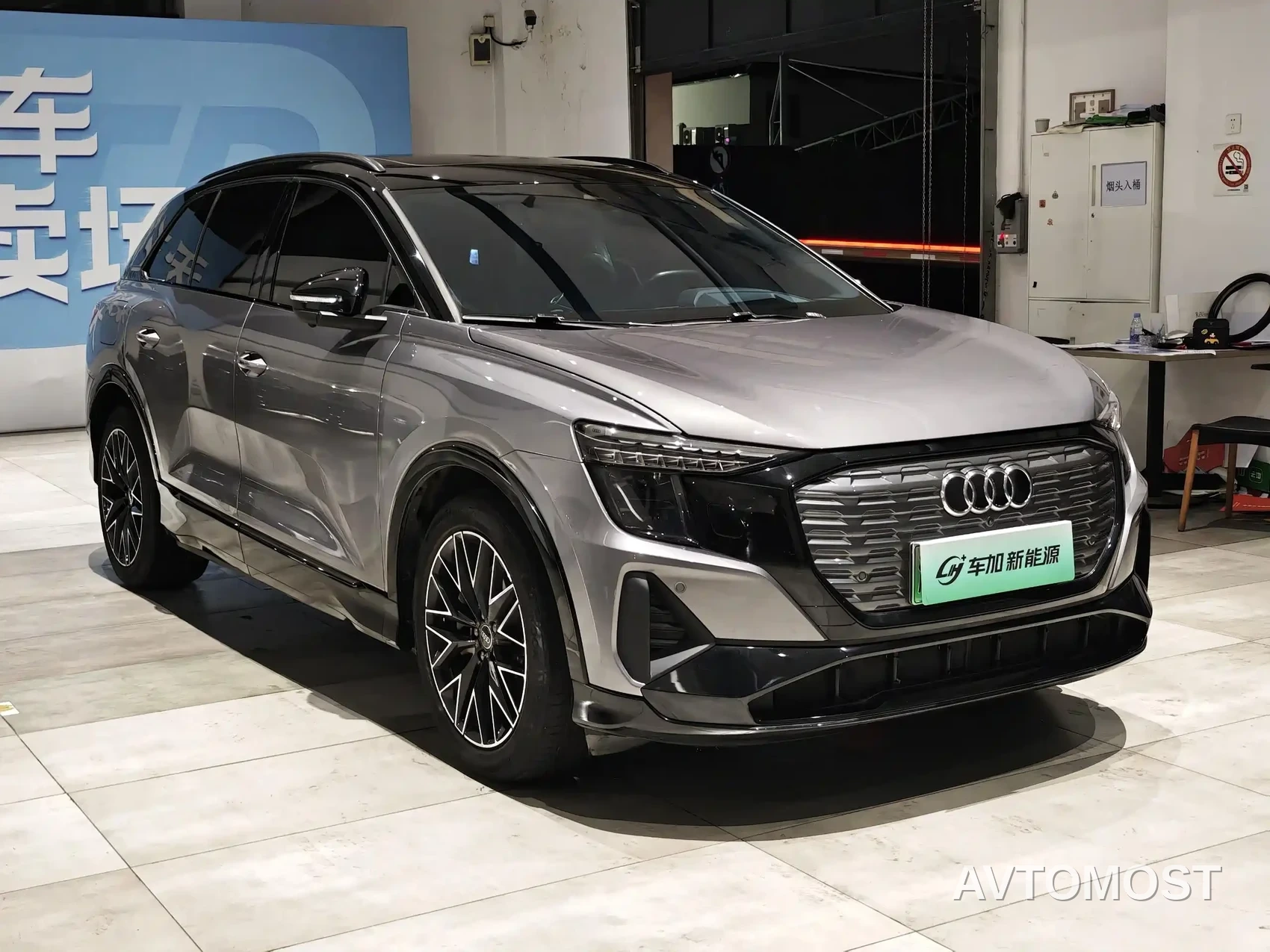 Audi Q5 e-tron 2022 40 e-tron Starlight Mech Suit — фото 3