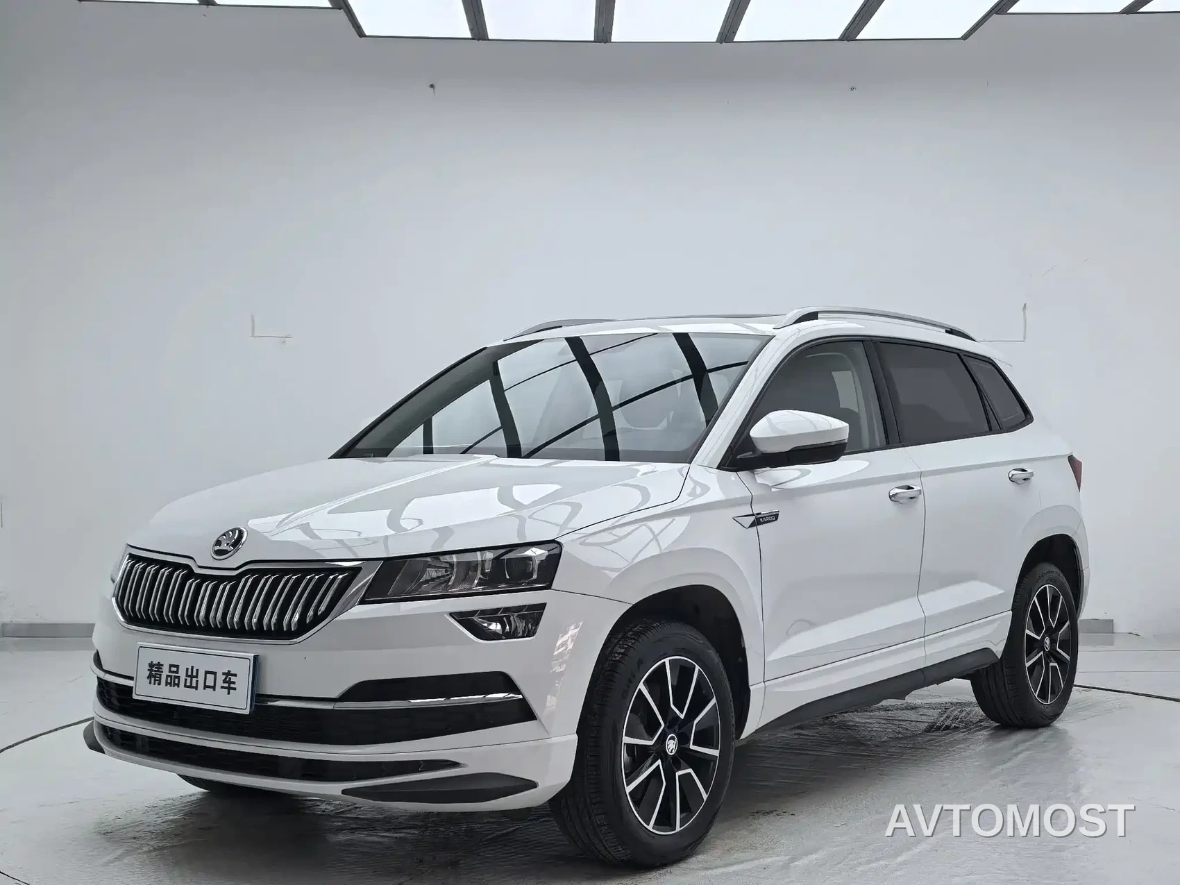 Škoda Karoq 2023 TSI280 Premium Edition — фото 1