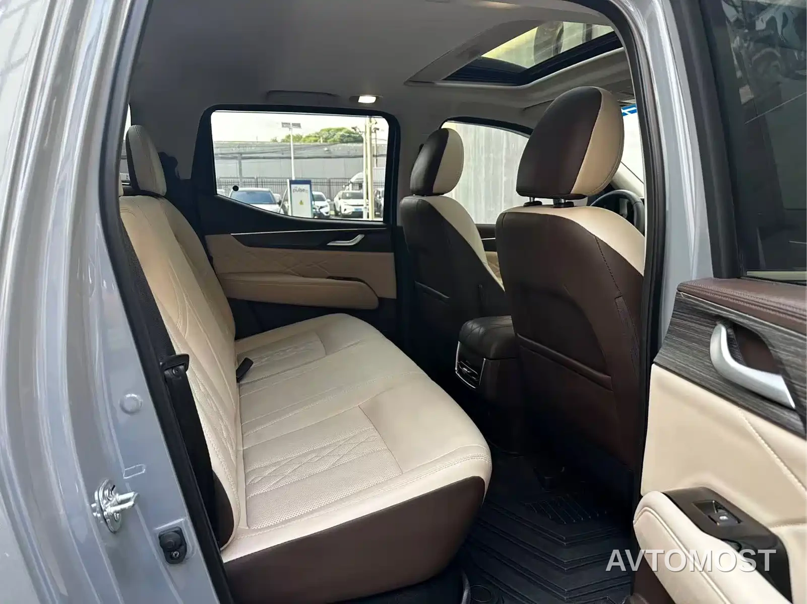 Dongfeng Rich 7 2022 2.3T Automatic 4WD Diesel Flagship M9T — фото 17