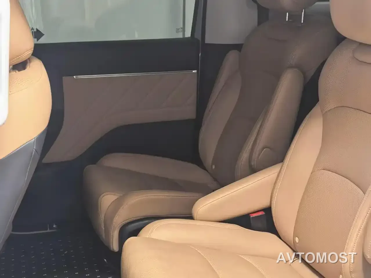 Wuling Motors Xingguang 730 New Energy 2025 Model Plug-in Hybrid Base Version — фото 17