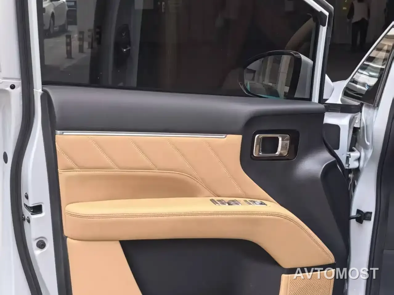 Wuling Motors Xingguang 730 New Energy 2025 Model Plug-in Hybrid Base Version — фото 12