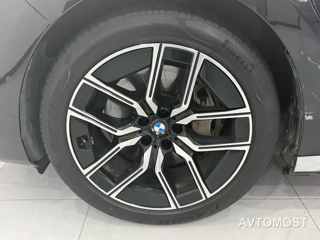BMW i7 2023 eDrive50L Leading M Sport Package — фото 8