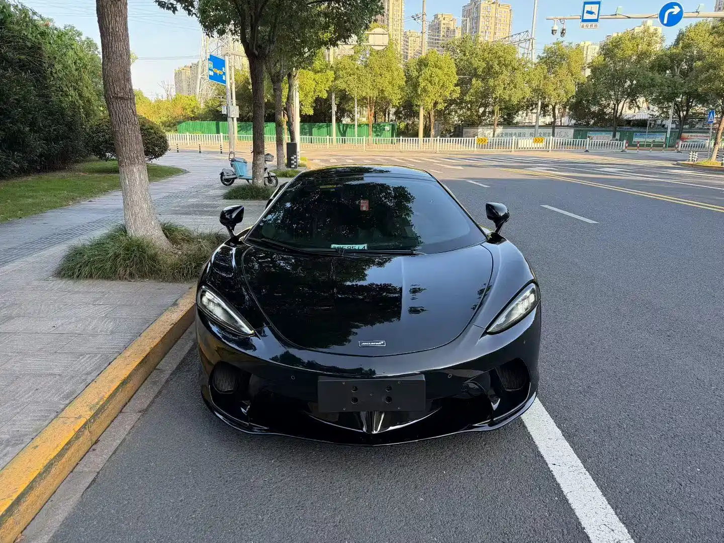 McLaren GT 2023 4.0T Standard Model — фото 2