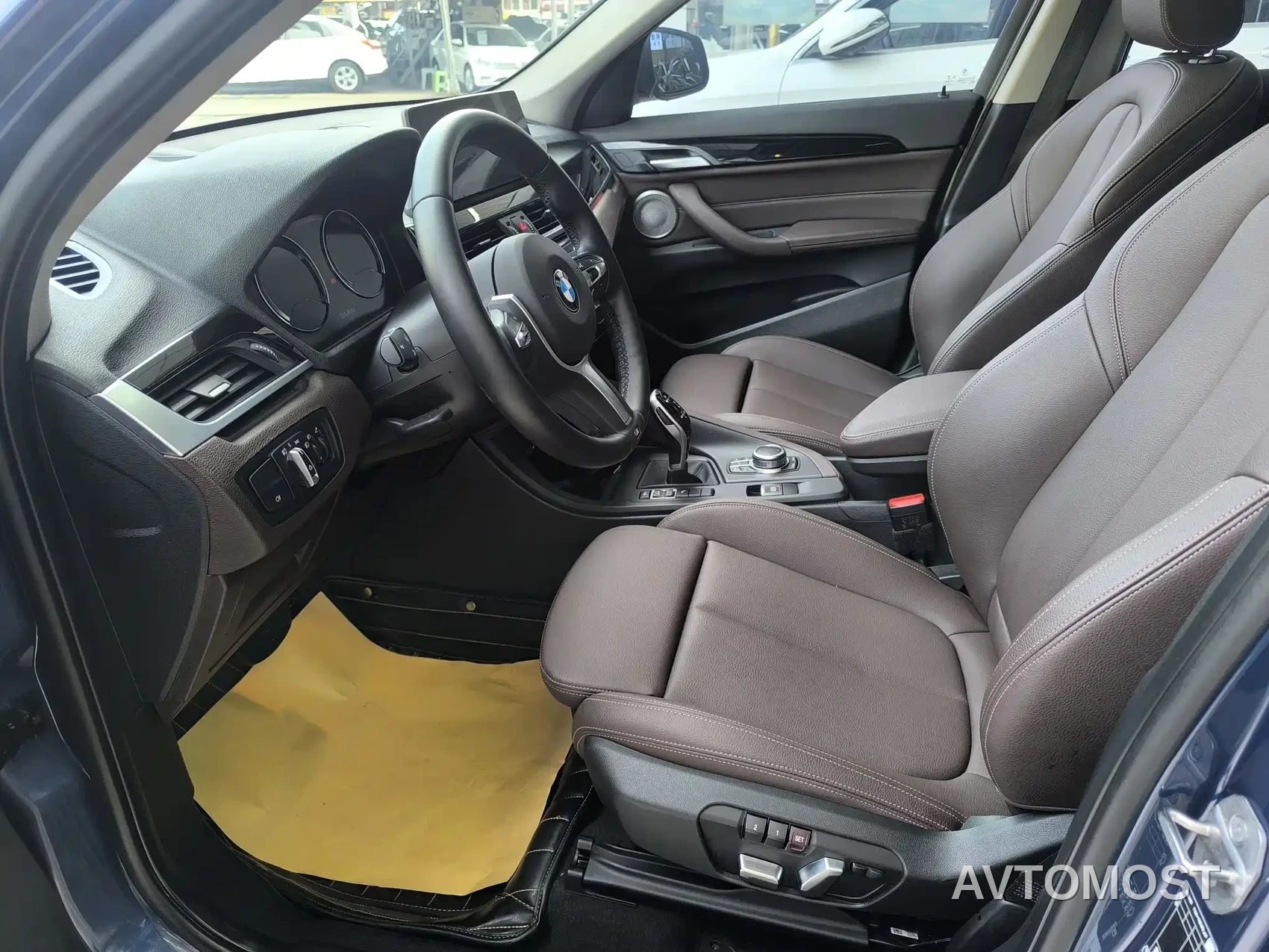 BMW X1 2022 sDrive25Li Leading — фото 2