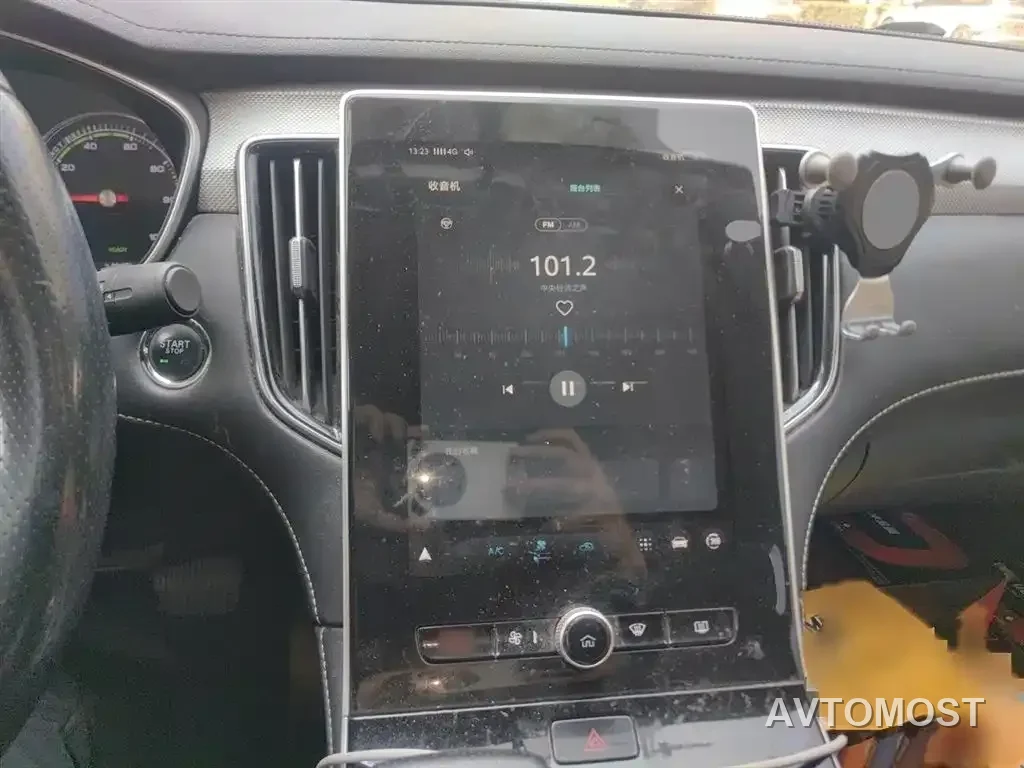 Roewe i6 MAX EV 2020 Model 1.5T PHEV Cool Edition — фото 6