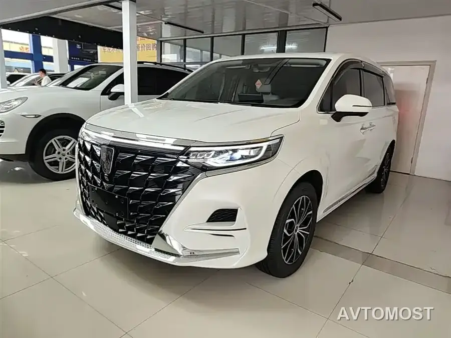 Roewe iMAX8 EV 2025 Model 1.5T DMH Land Premium Edition