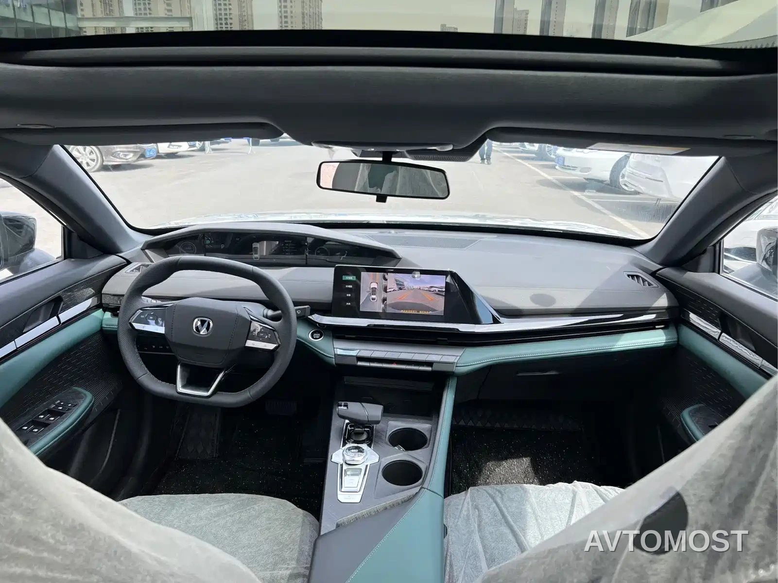Changan UNI-V iDD 2024 Blue Whale Smart iDD 136km Smart Premium — фото 6