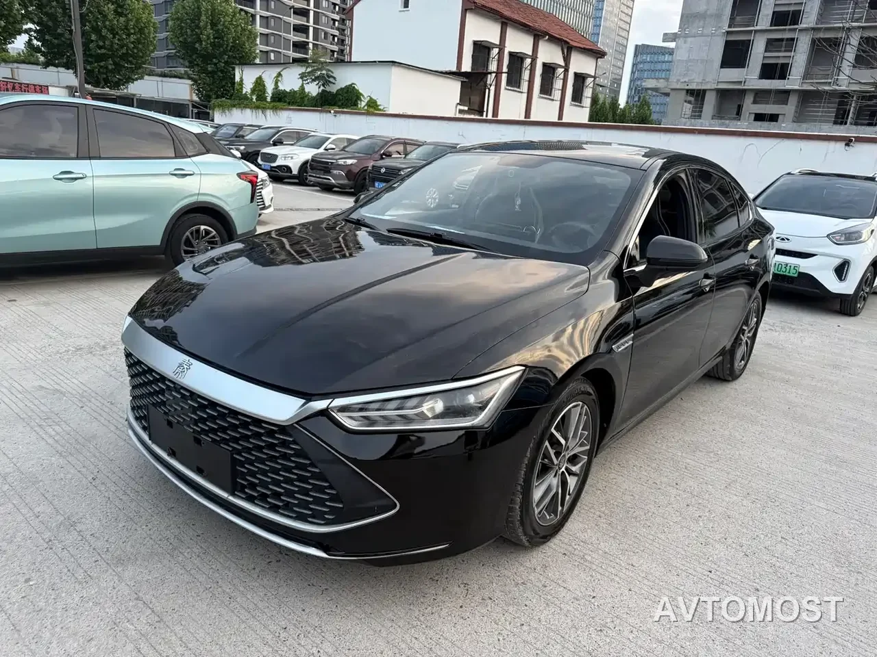 BYD Qin PLUS 2021 DM-i 55KM Premium — фото 2