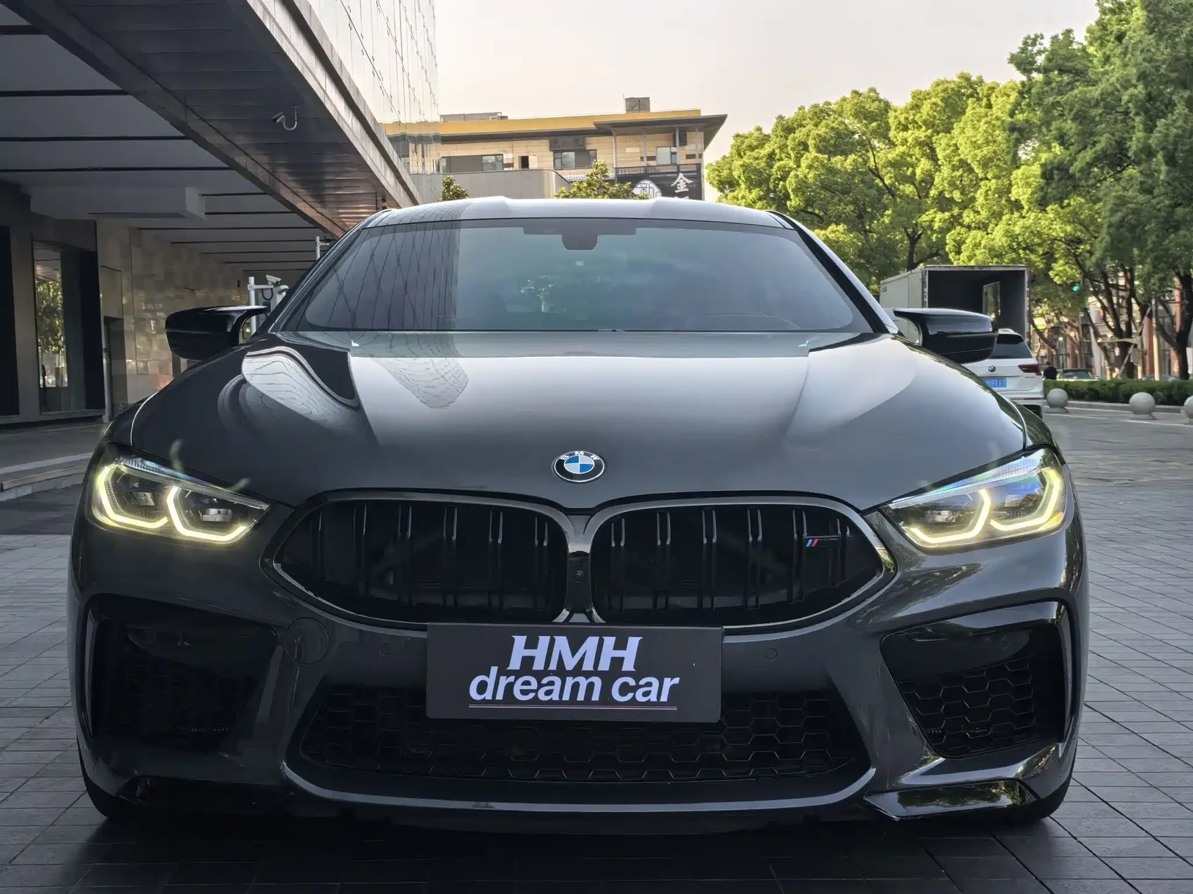 BMW M8 2020 M8 4-Door Coupe Thunder Edition — фото 2