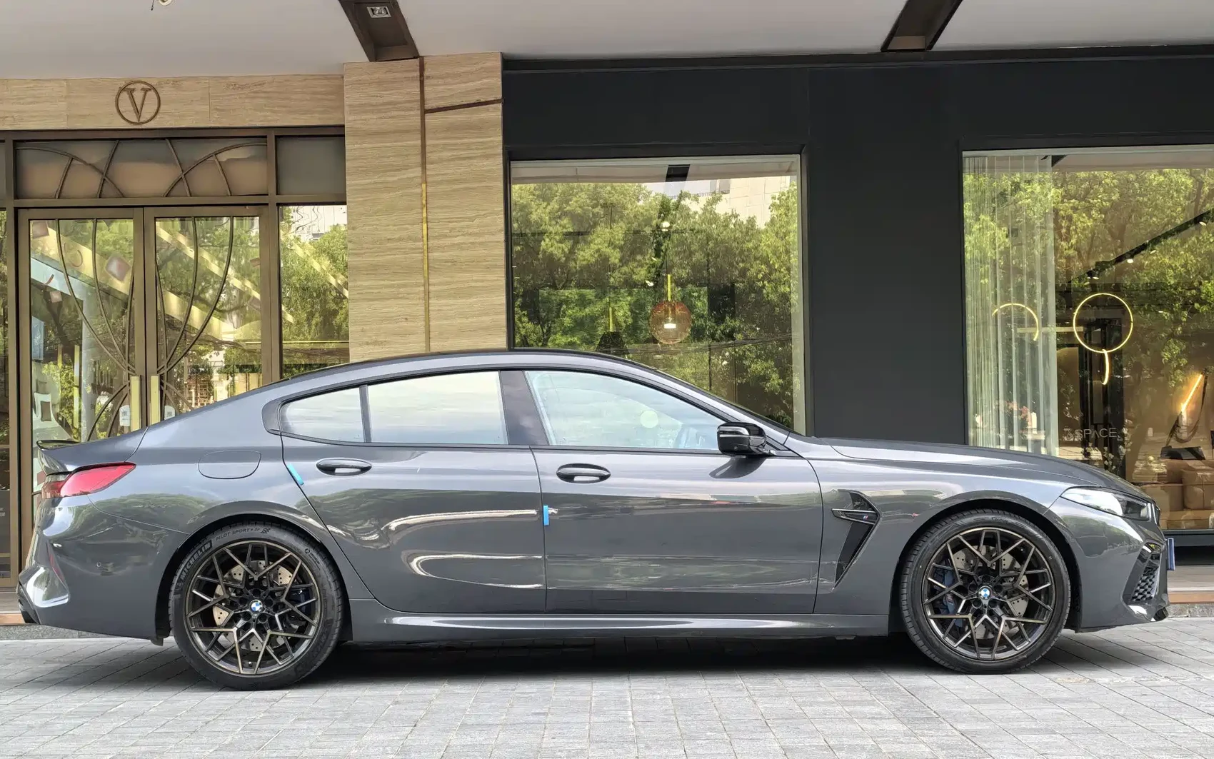 BMW M8 2020 M8 4-Door Coupe Thunder Edition — фото 4